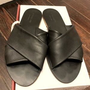 EVERLANE Black leather cross cross slides sandals